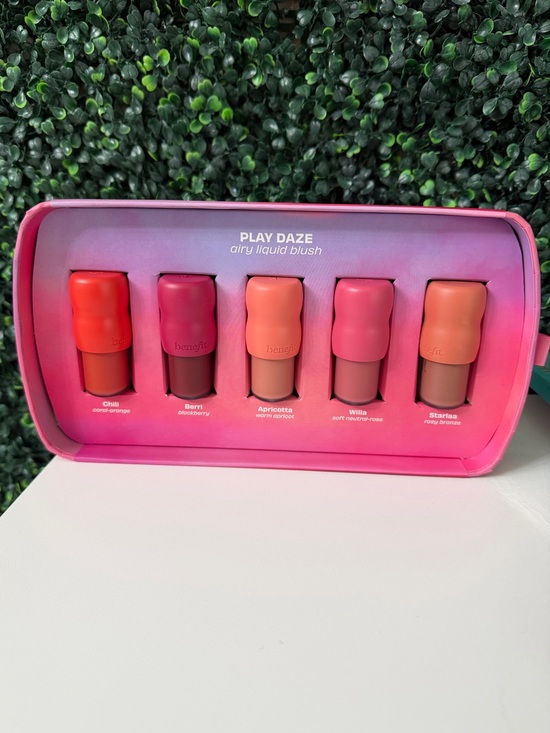 Benefit Other - Benefit Play Daze Airy Liquid Blush Set 5 Full Size Limited Edition NWT